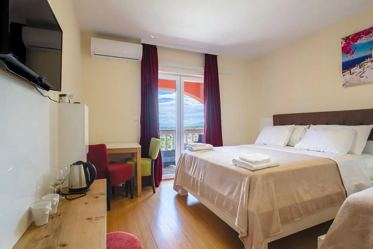 Hotel Livadic & Restaurant Liznjan 3*,  Croatia
