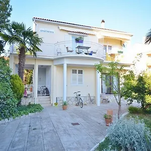 apartments-rooms-boris.hotelinzadar.com/
