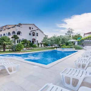 Dujmovic Bed & Breakfast Malinska